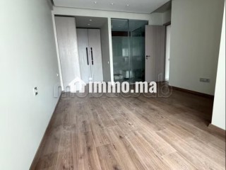 Appartement en location à Ferme Bretonne Hay Arraha. 2 belles chambres. Ascenseur et places de parking - Appartement à louer - Casablanca