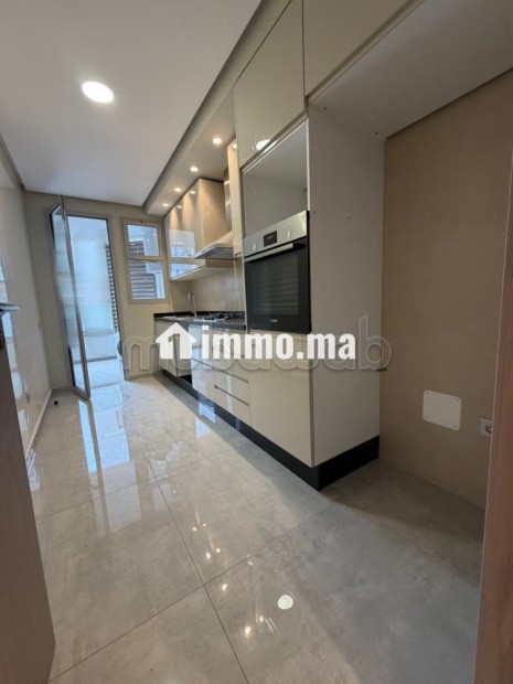 Bel appartement en location à Ferme Bretonne Hay Arraha. 3 pièces. Parking et terrasse - Location Immobilier - Casablanca - photo 4