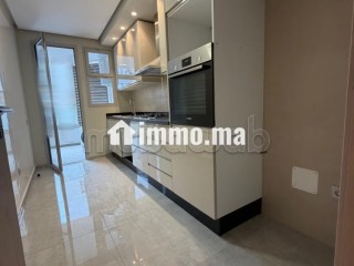 Bel appartement en location à Ferme Bretonne Hay Arraha. 3 pièces. Parking et terrasse - Appartement à louer - Casablanca
