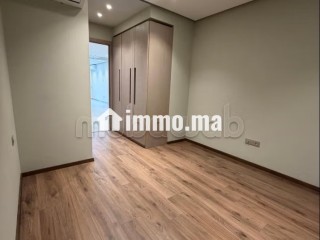 Bel appartement en location à Ferme Bretonne Hay Arraha. 3 pièces. Parking et terrasse - Appartement à louer - Casablanca