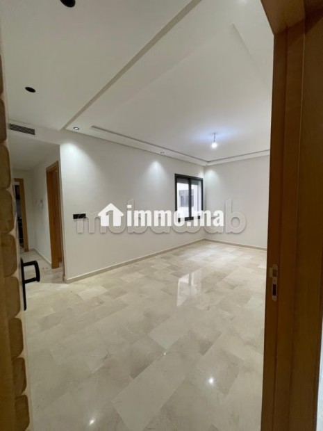 Superbe appartement à louer à Oulfa. 3 pièces confortables. Prestation de conciergerie, air conditionné - Location Immobilier - Casablanca - photo 5