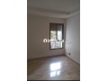Appartement à louer pour longue durée - miniature 5