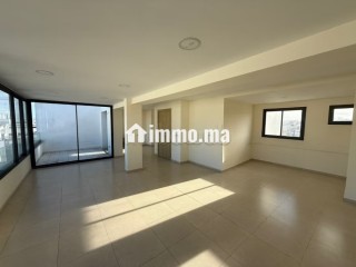 Location de bureaux à Maârif. Surface de 74 m². Porte blindée, sécurité - Bureau à louer - Casablanca