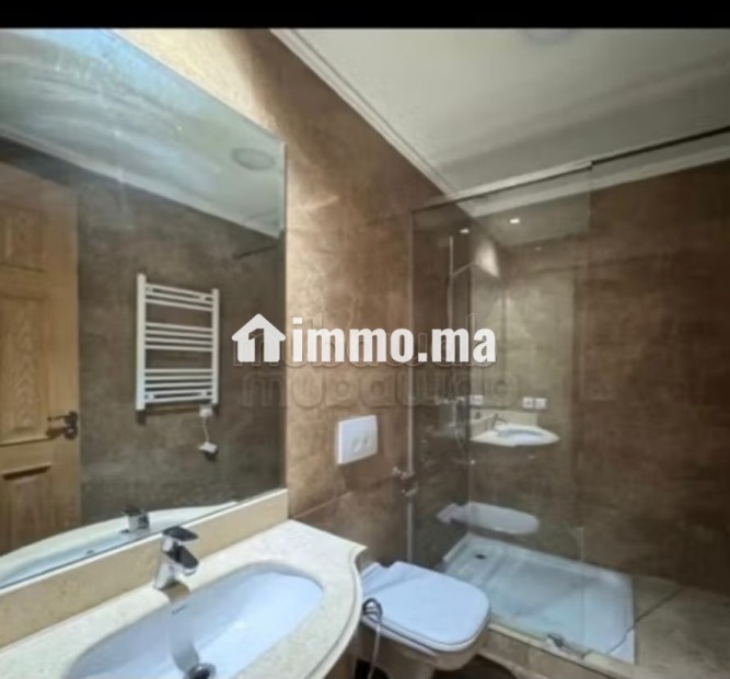 Bel appartement moderne racine - Location Immobilier - Casablanca - photo 2