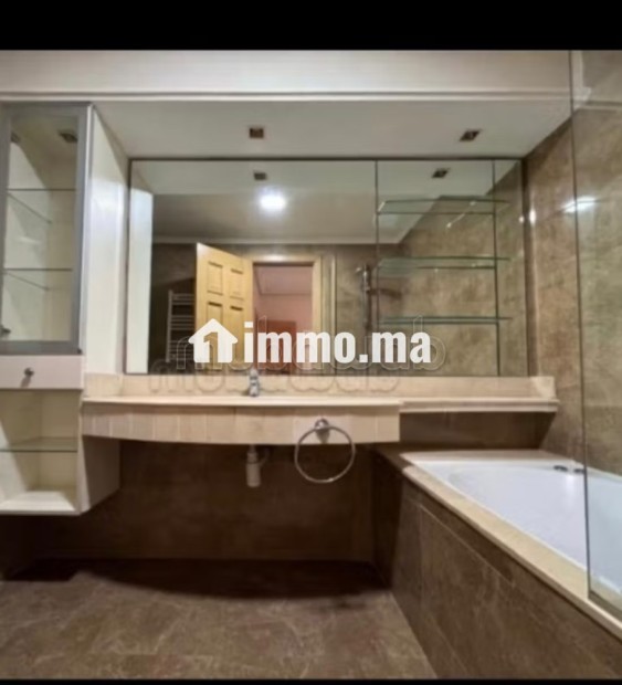 Bel appartement moderne racine - Location Immobilier - Casablanca - photo 3