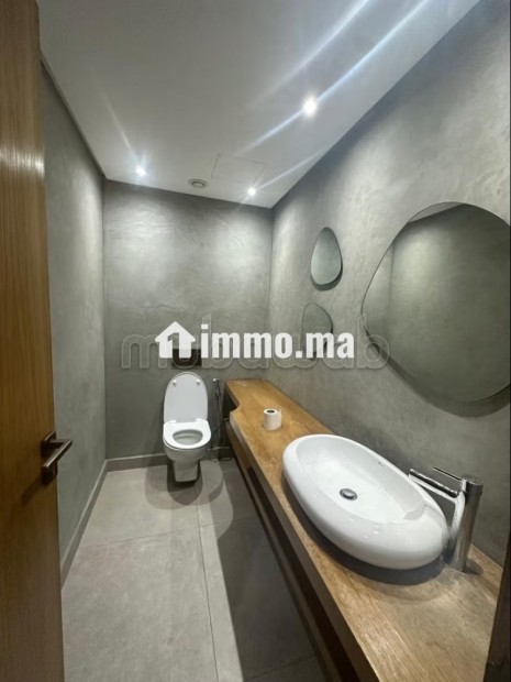 Bel appartement en location à Oasis. Surface de 130 m². Double vitrage et porte blindée - Location Immobilier - Casablanca - photo 6
