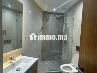 Bel appartement en location à Oasis. Surface de 130 m². Double vitrage et porte blindée - Appartement à louer - Casablanca