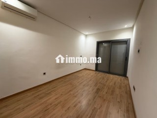 Superbe appartement à louer à Val Fleury. Surface totale 140 m². Garage et terrasse - Appartement à louer - Casablanca