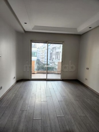 appart-luxe-142m2-q-racine-bd-abdelatif-benkadour-big-4