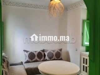 Appartement en vente à Tamesna. 3 chambres. Salon traditionnel et porte blindée - Appartement à vendre - Autre