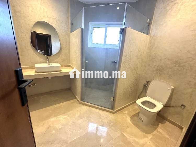 Villa refaite à neuve à louer à Rabat - Location Immobilier - Rabat - photo 7