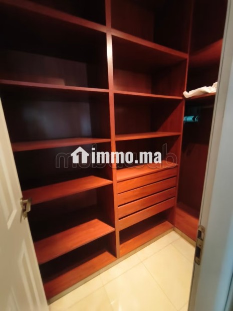 Appartement meublé avec une terrasse a Gauthier - Location Immobilier - Casablanca - photo 4