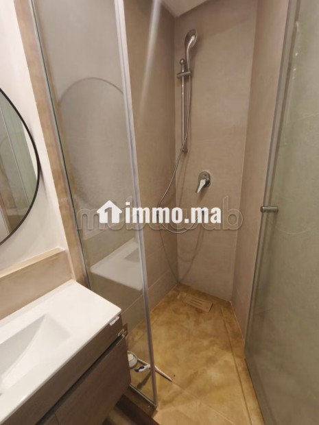 Studio meublé biens situé - Location Immobilier - Casablanca - photo 7