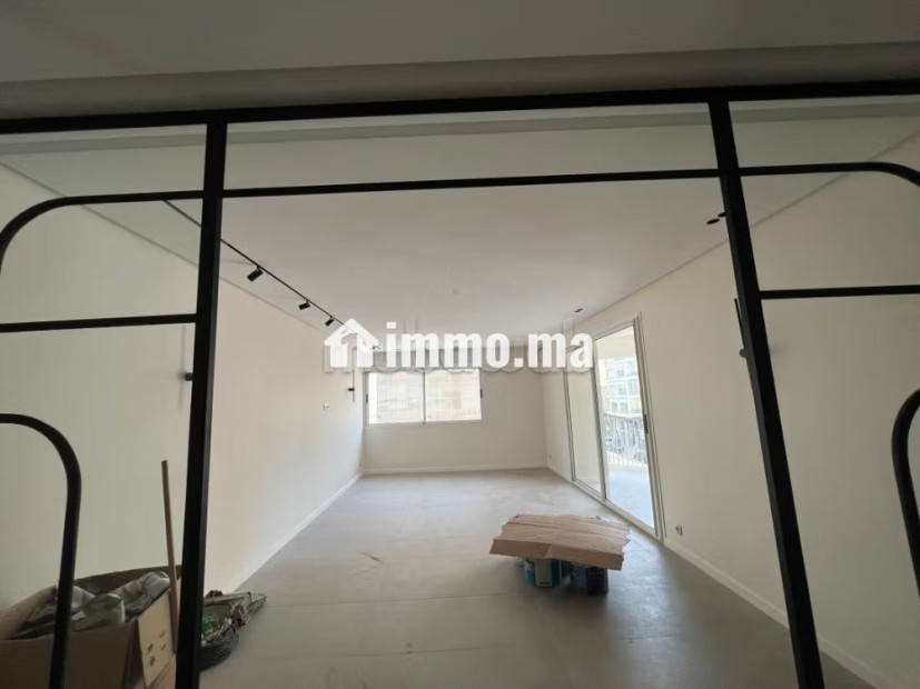 Location apprt vide totalement rénover a sokrat - Location Immobilier - Casablanca - photo 6