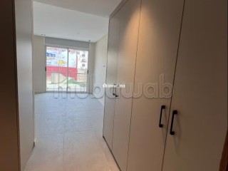 Location apprt vide totalement rénover a sokrat - Appartement à louer - Casablanca