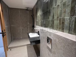 Location apprt vide totalement rénover a sokrat - Appartement à louer - Casablanca