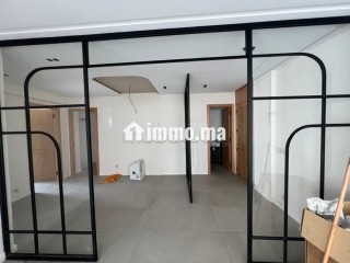 Location apprt vide totalement rénover a sokrat - Appartement à louer - Casablanca