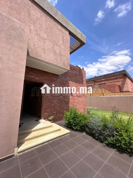 Villa de luxe à vendre à Route de l'Ourika. 5 grandes pièces. Porte blindée et parabole - Vente Immobilier - Marrakech - photo 4