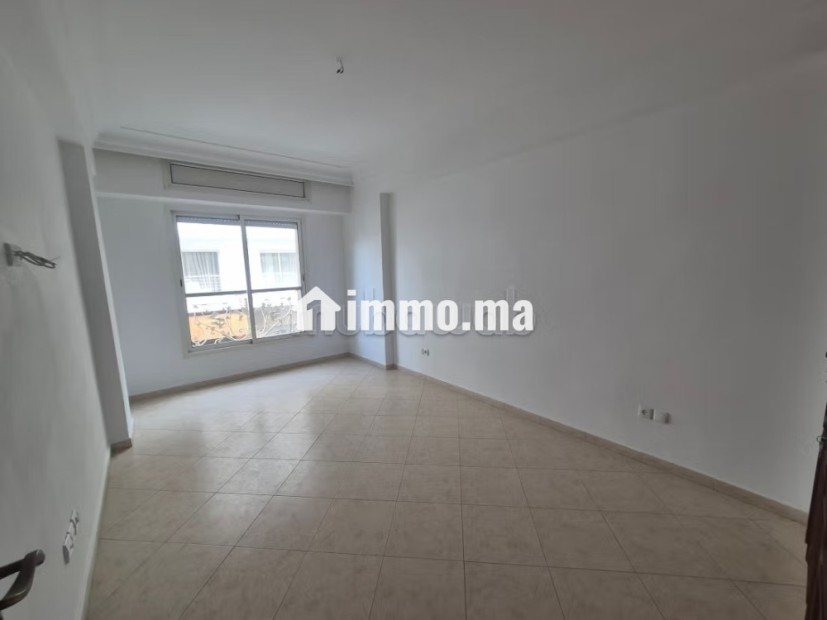 Vend appartement à Gauthier.
Surface de 145 m² - Vente Immobilier - Casablanca - photo 8
