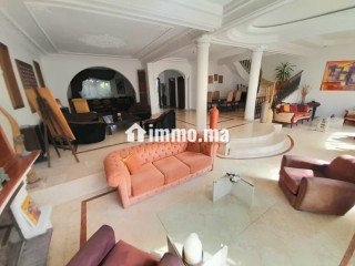 Location villa de haut standing à Ain Diab. 8 pièces - Villa à louer - Casablanca