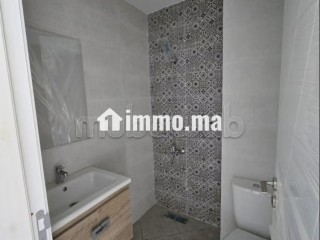 Superbe appartement à vendre à Martil. Surface de 60 m². Terrasse et jardin - Appartement à vendre - Martil