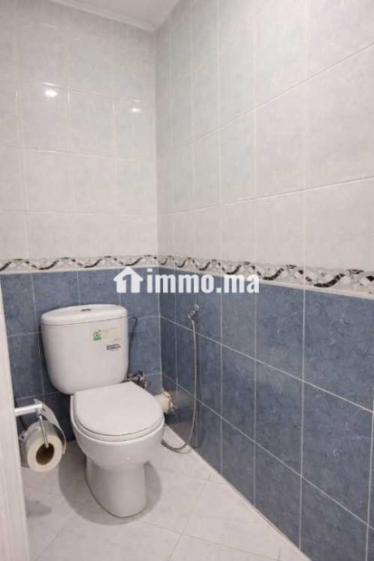 Bel appartement meublé lumineux à louer - Location Immobilier - Rabat - photo 4