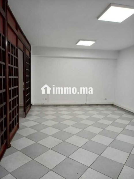 Bureau sur Rond-Point d'Europe - Location Immobilier - Casablanca - photo 4