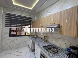 Location saisonnière à Béni Mellal. 2 pièces confortables. Salon Marocain, sécurité - Appartement à vendre - Beni Mellal