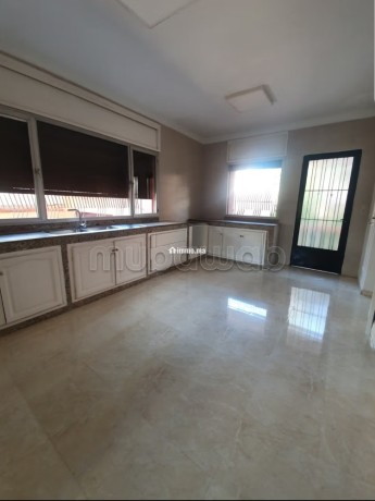 villa-avec-piscine-a-louer-a-cil-big-18