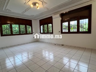 Superbe villa à louer à Riyad. 4 chambres agréables - Villa à louer - Rabat