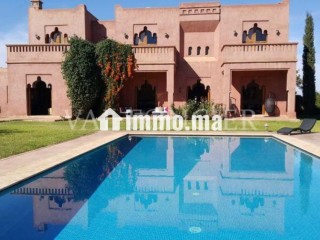 vente-sublime-villa-sur-4500m2-route-de-lourika-marrakech