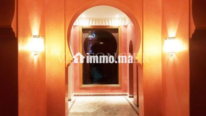 vente-sublime-villa-sur-4500m2-route-de-lourika-marrakech-big-4
