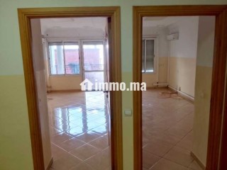 Bureau 140m2 à des hôpitaux - Bureau à louer - Casablanca