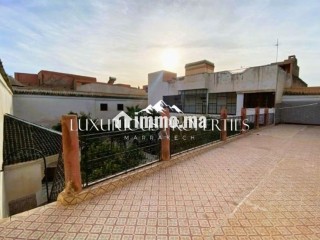 Grand Riad de caractère dans la Médina,
Marrakech - Villa à vendre - Marrakech