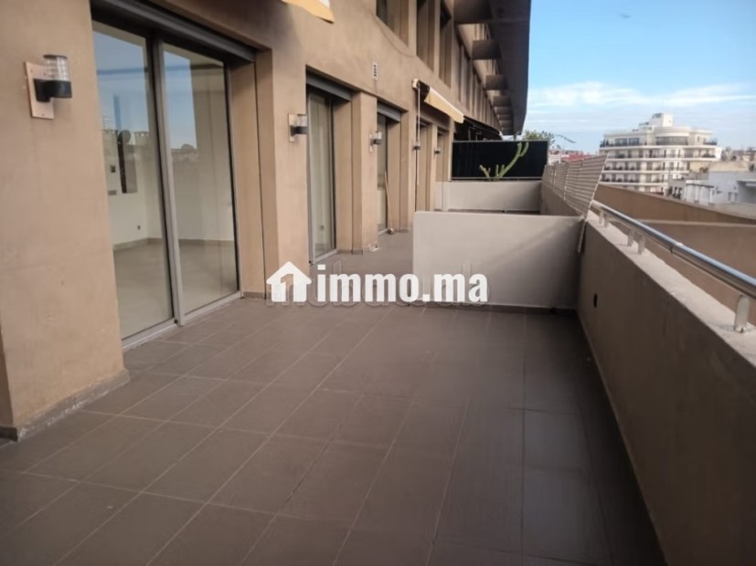 Location d'un appartement à Gauthier. Surface de 221 m² - Location Immobilier - Casablanca - photo 2