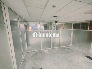 École à louer à Rachidi, Gauthier.
Surface de 932 m² - Appartement à louer - Casablanca