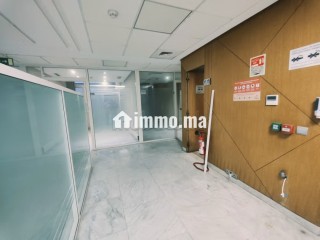 École à louer à Rachidi, Gauthier.
Surface de 932 m² - Appartement à louer - Casablanca