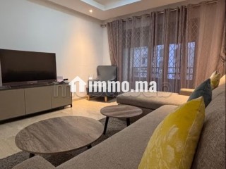 Location saisonnière à Roches Noires. Surface totale 84 m². Service de concierge et climatisation - Appartement à vendre - Casablanca