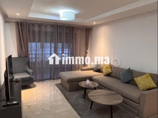 Location saisonnière à Roches Noires. Surface totale 84 m². Service de concierge et climatisation - Appartement à vendre - Casablanca