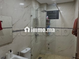 Location d'un appartement à Aïn Sebaâ. 3 pièces confortables. Ascenseur et stationnement - Appartement à vendre - Casablanca