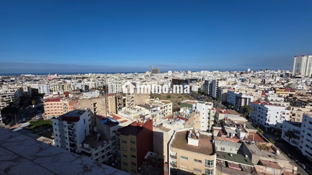 Top appartement en étage élevé sans vis à vis - Vente Immobilier - Casablanca - photo 1