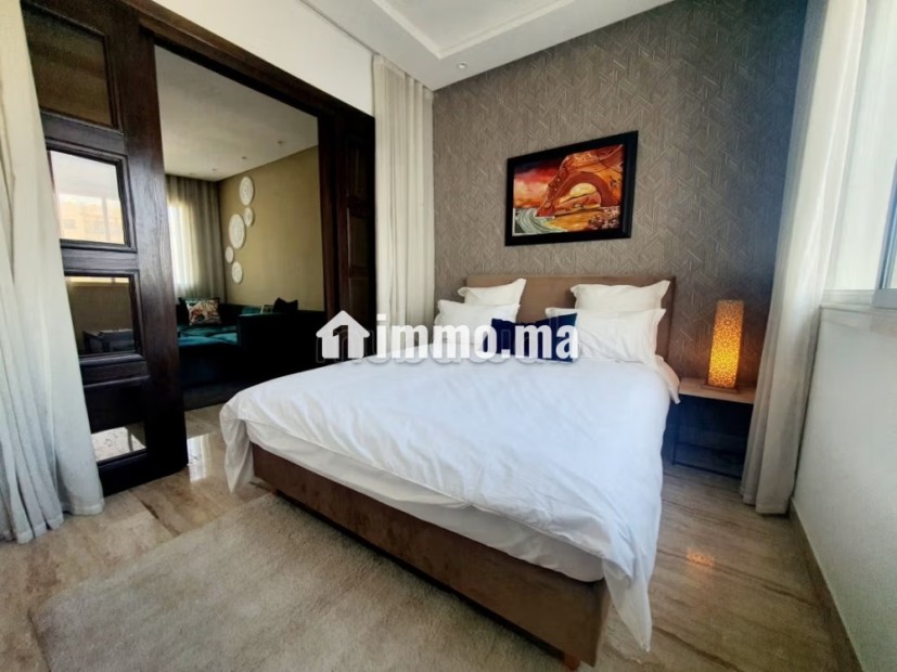 Studio meuble tout neuf dern etage sans vis a vis - Location Immobilier - Casablanca - photo 8
