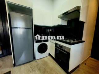 Studio meuble tout neuf dern etage sans vis a vis - Appartement à louer - Casablanca