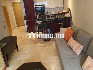 Vente d'un bel appartement à Bourgogne Ouest. 2 pièces confortables. Système de parabole et salon marocain - Appartement à vendre - Casablanca