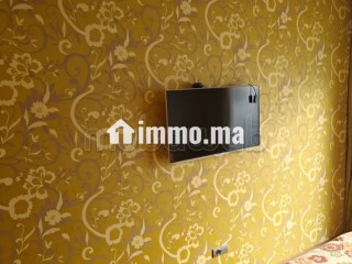 Vente d'un bel appartement à Bourgogne Ouest. 2 pièces confortables. Système de parabole et salon marocain - Appartement à vendre - Casablanca
