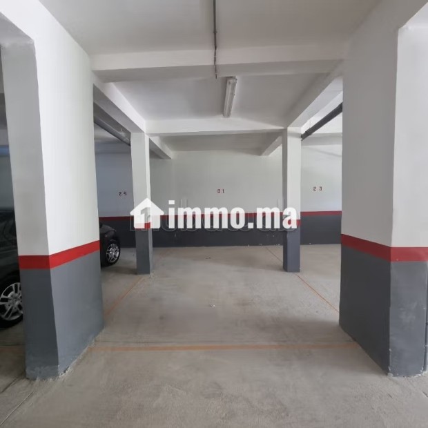 Superbe appartement à vendre à Asilah. 2 belles chambres. Garage et terrasse - Vente Immobilier - Asilah - photo 8