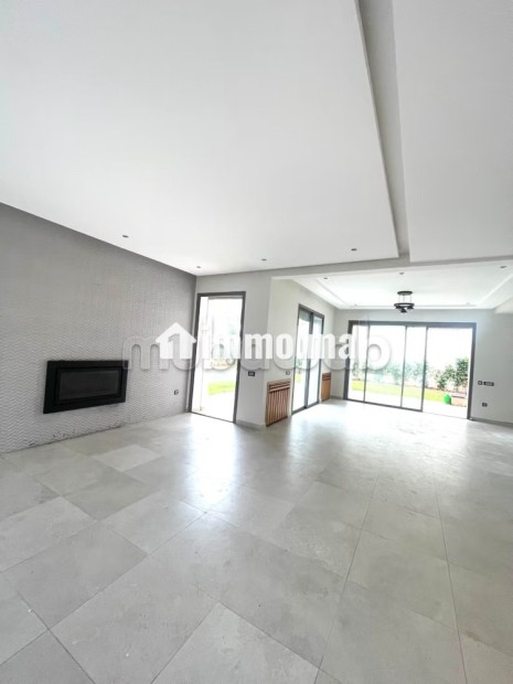 Ravissante maison de standing 4 chambres - Location Immobilier - Dar Bouazza - photo 2