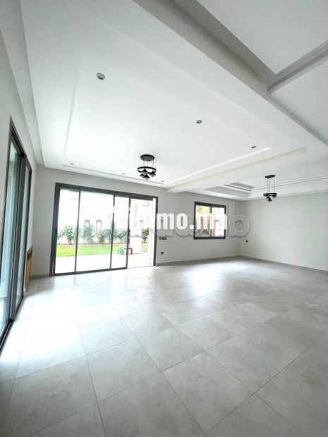 Ravissante maison de standing 4 chambres - Location Immobilier - Dar Bouazza - photo 6