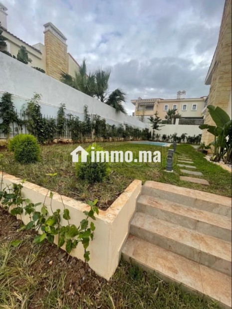 Ravissante maison de standing 4 chambres - Location Immobilier - Dar Bouazza - photo 8