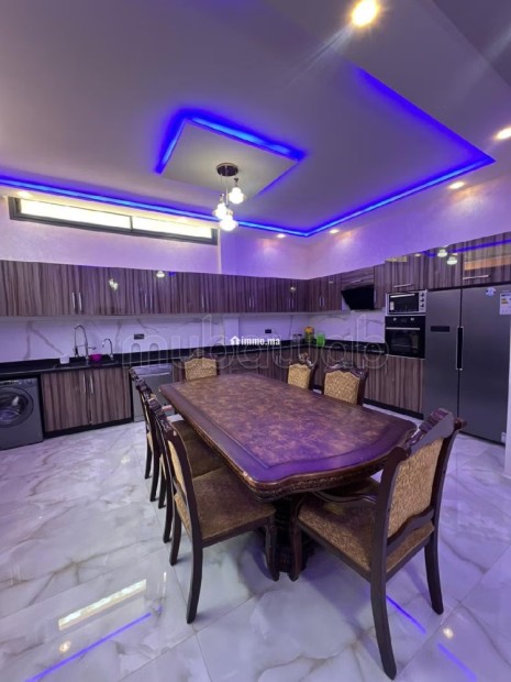 Location saisonnière villa de luxe à Route de Tahanaout. Surface de 410 m². Résidence avec concierge, climatisation générale - Vente Immobilier - Marrakech - photo 6